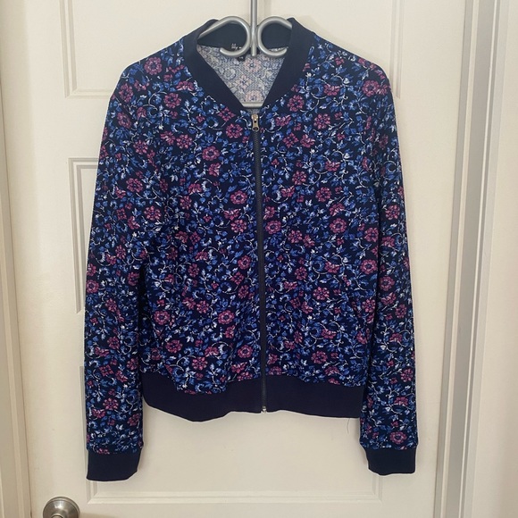 Lily Morgan vest with flower and zip. With pockets - Picture 4 of 10